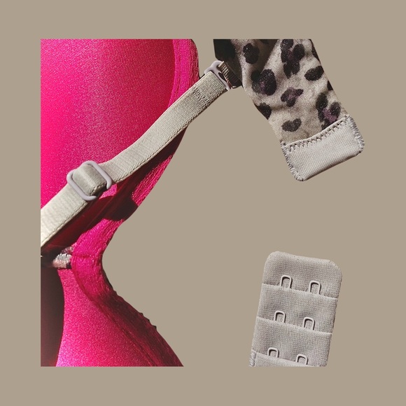 NWOT PUSH UP Cosmopolitan Bra - Light Glare On Front Right Cup (Not a spot) - Picture 7 of 10